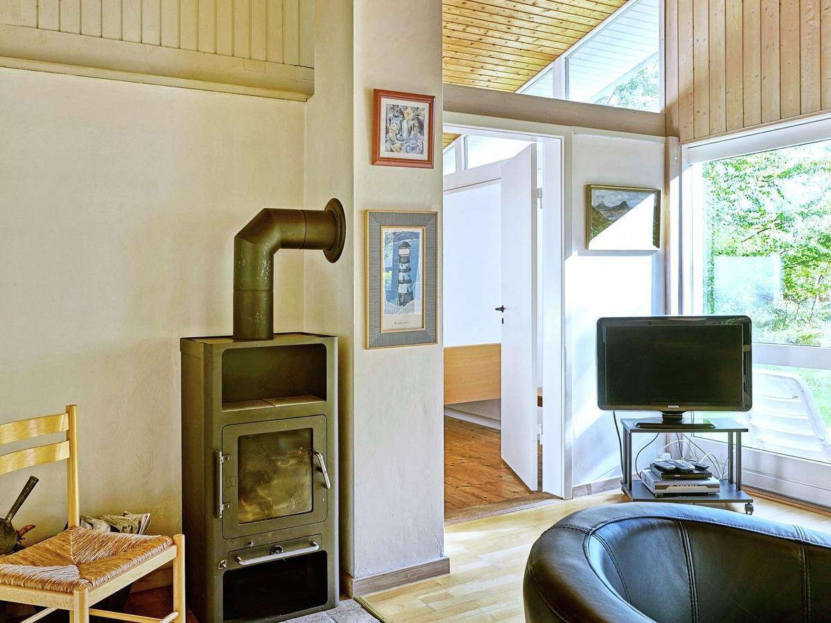 6 Person Holiday Home In Aakirkeby Vester Somarken Екстер'єр фото